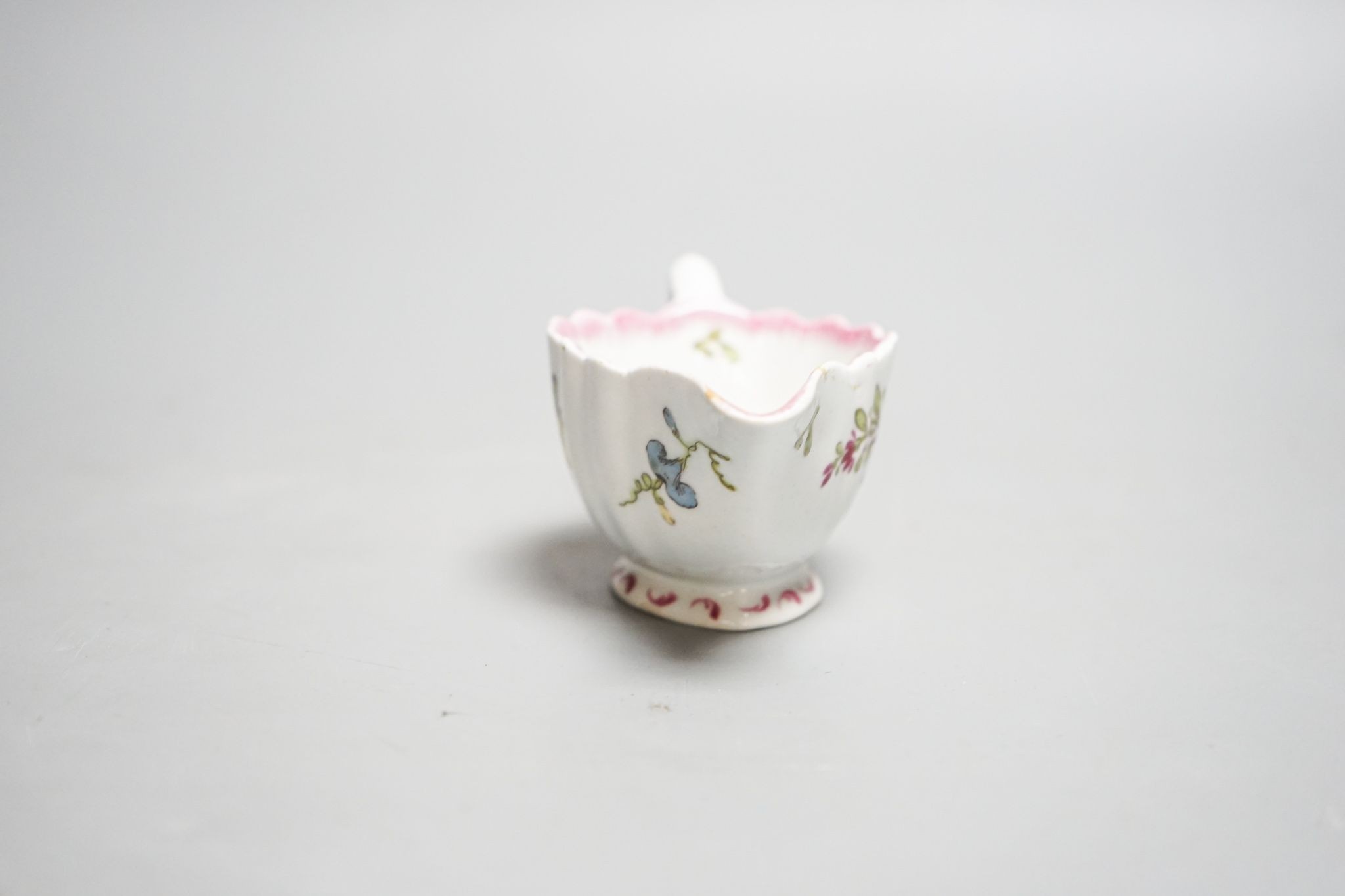 A Bow porcelain butter boat c.1765, 11cm